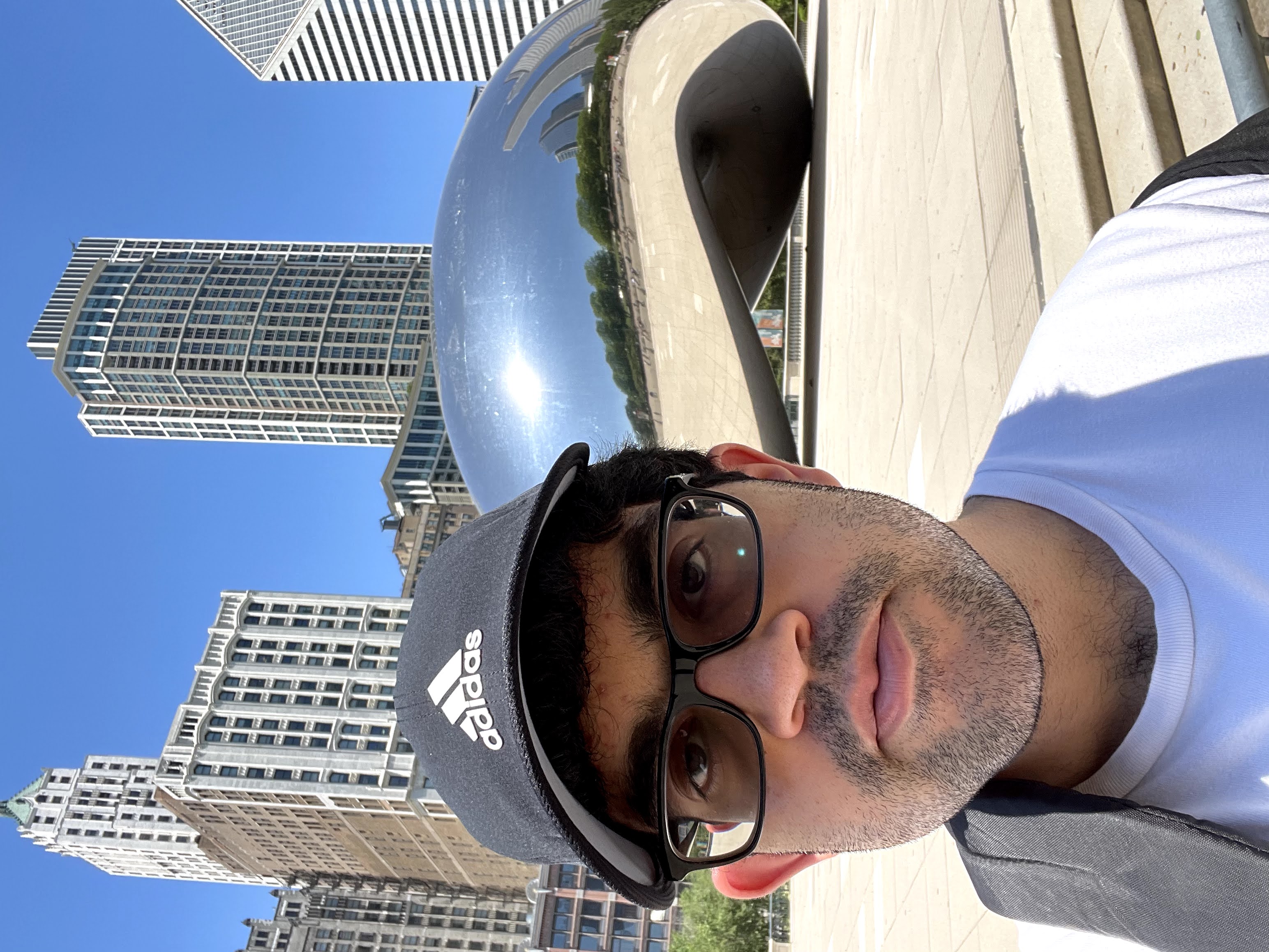 Headshot of Hamza Qadeer