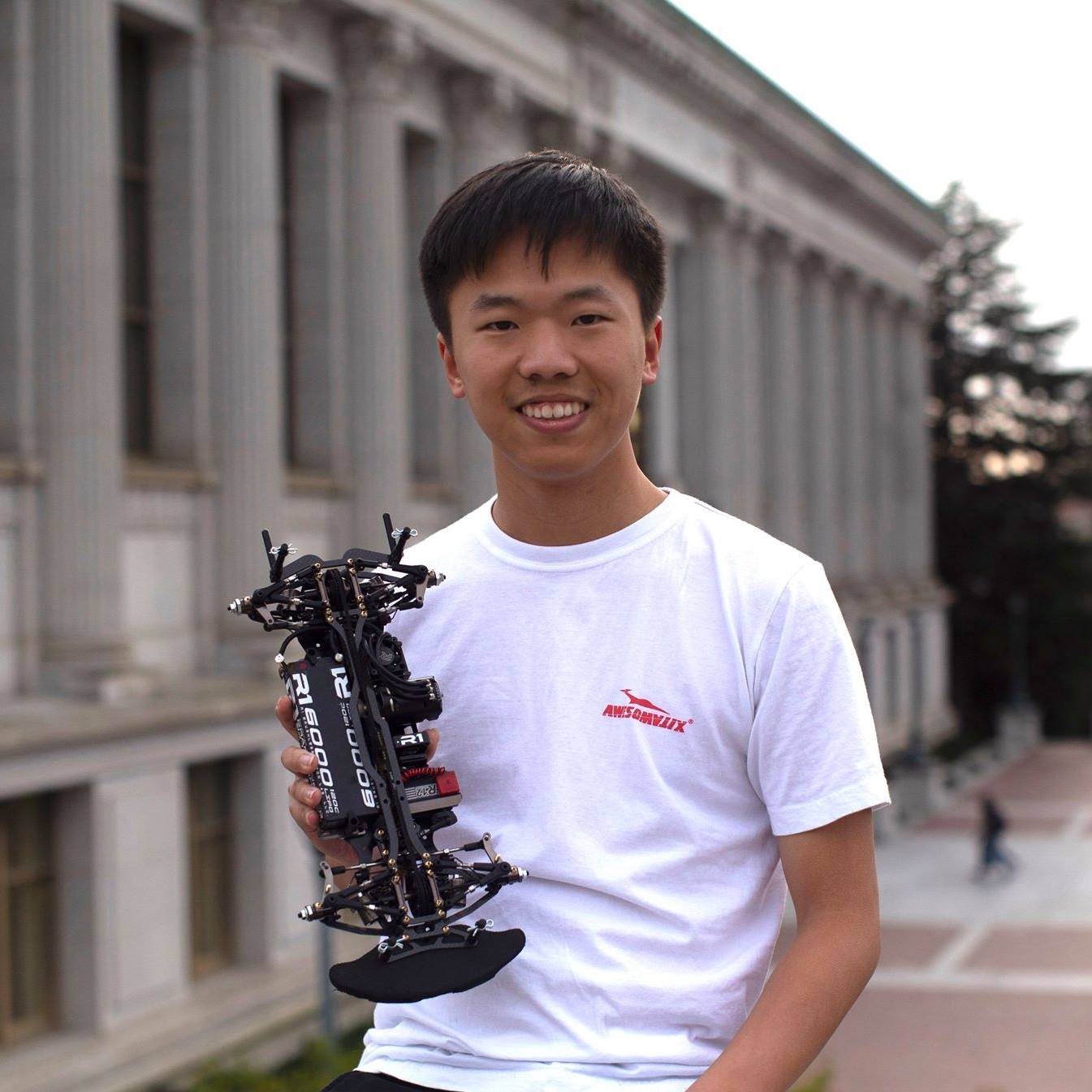 Headshot of Mesut Yang